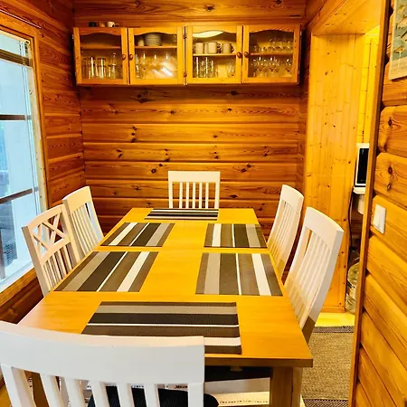 Dom wakacyjny Countryside Riverside For Both Winter And Summer *