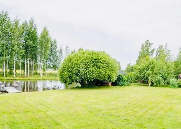 Countryside Riverside For Both Winter And Summer *