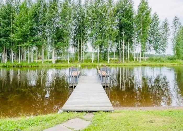 Countryside Riverside For Both Winter And Summer *