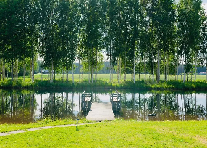 Countryside Riverside For Both Winter And Summer Hébergement de vacances *