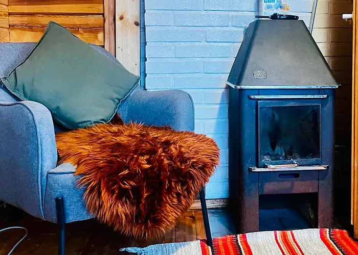 Countryside Riverside For Both Winter And Summer Hébergement de vacances *