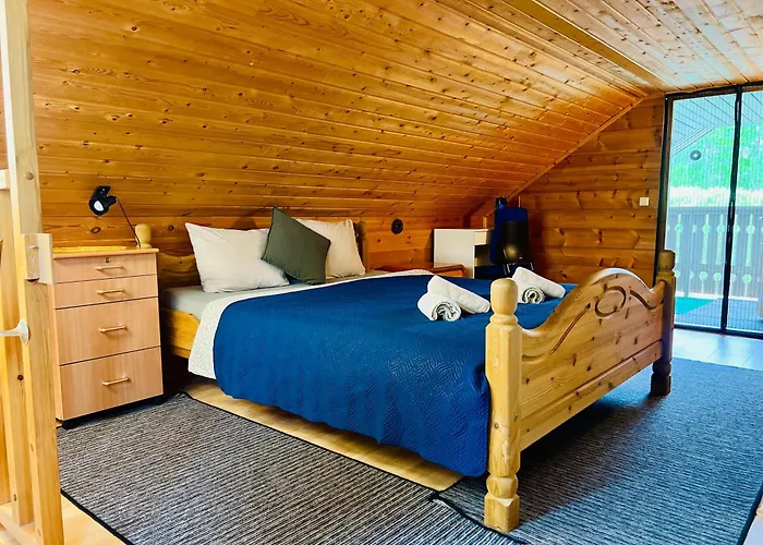 Countryside Riverside For Both Winter And Summer Loma-asunnot